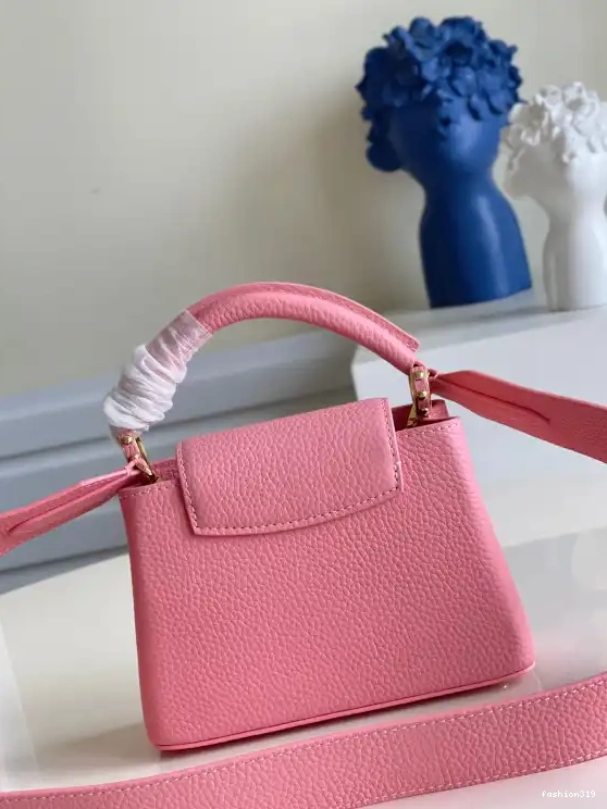 LOUIS MINI VUITTON CAPUCINES 0405
